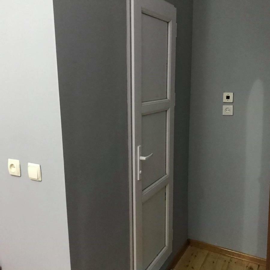 Guesthouse Am Museum Местия Екстериор снимка